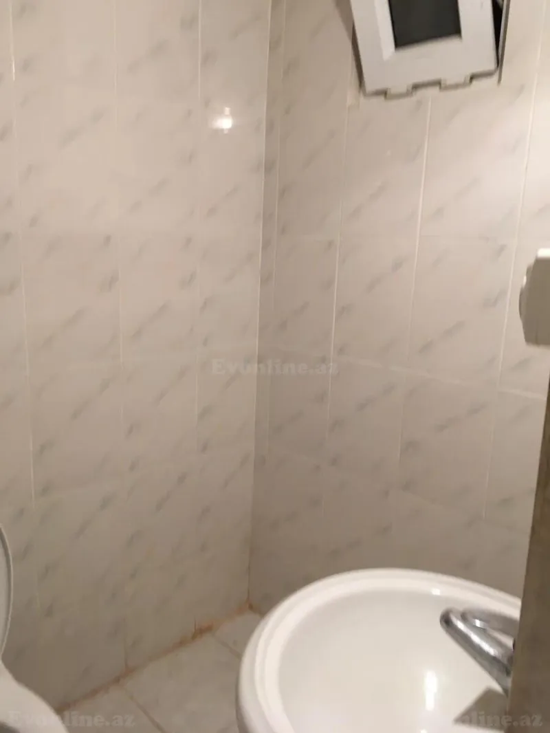 Kirayə verilir 2 otaqlı Mənzil Köhnə tikili 50 m² Sahil m. - şəkil 27