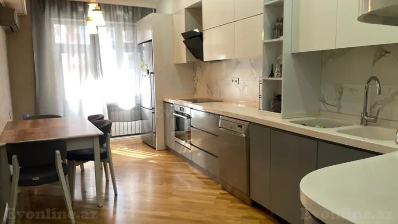 Satılır 3 otaqlı Mənzil Yeni tikili 120 m² İçərişəhər m. - şəkil 3