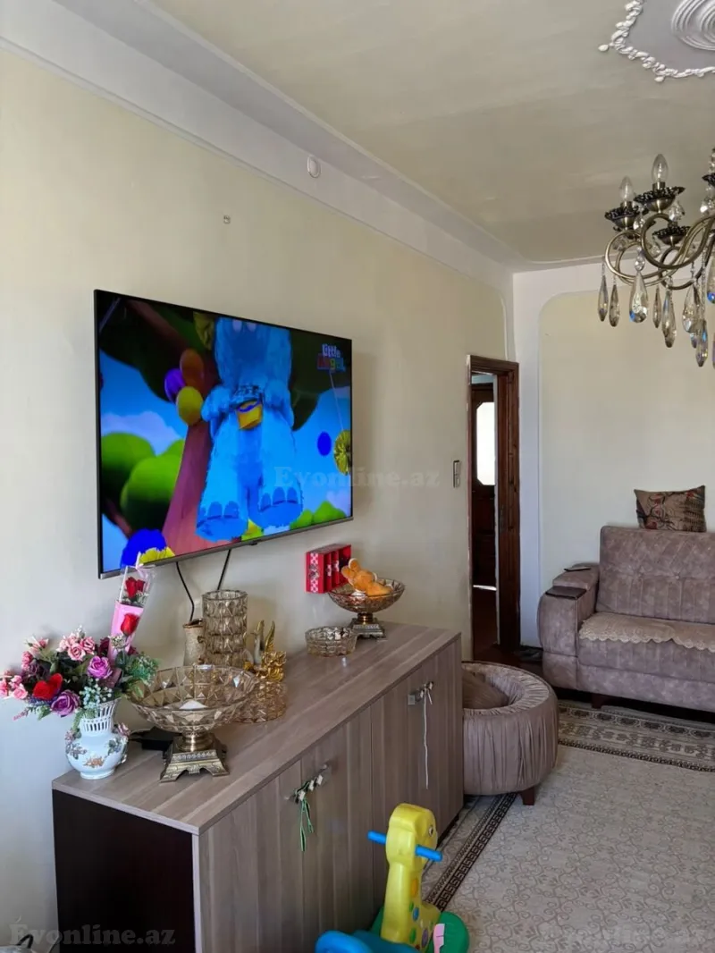 Satılır 3 otaqlı Mənzil Köhnə tikili 75 m² Həzi Aslanov m.