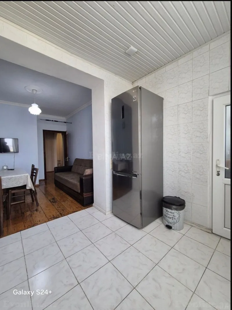 Satılır 4 otaqlı Mənzil Köhnə tikili 100 m² Yeni Yasamal - şəkil 4