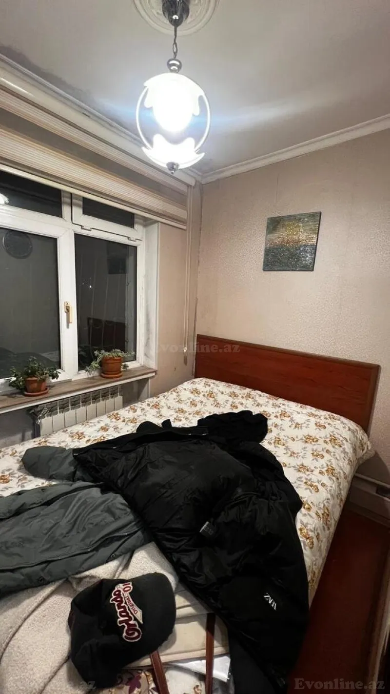 Satılır 2 otaqlı Mənzil Köhnə tikili 43 m² Neftçilər m. - şəkil 3