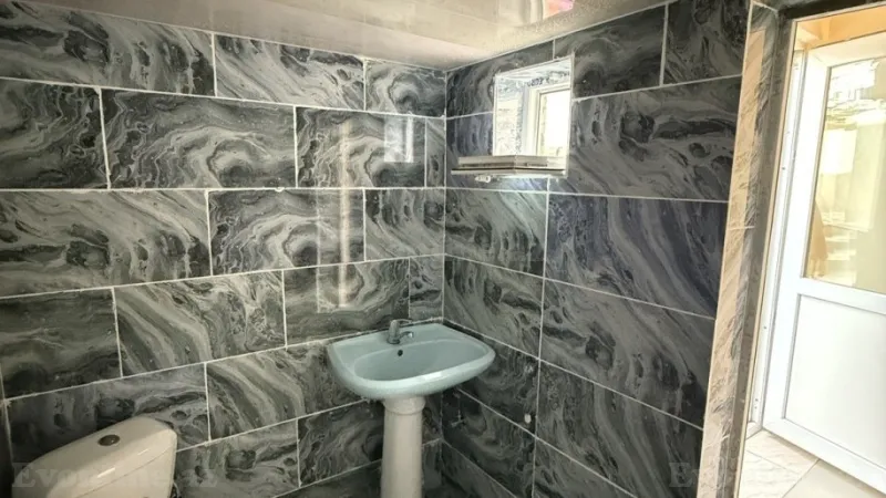 Kirayə verilir 1 otaqlı Mənzil Köhnə tikili 35 m² Əmircan - şəkil 4