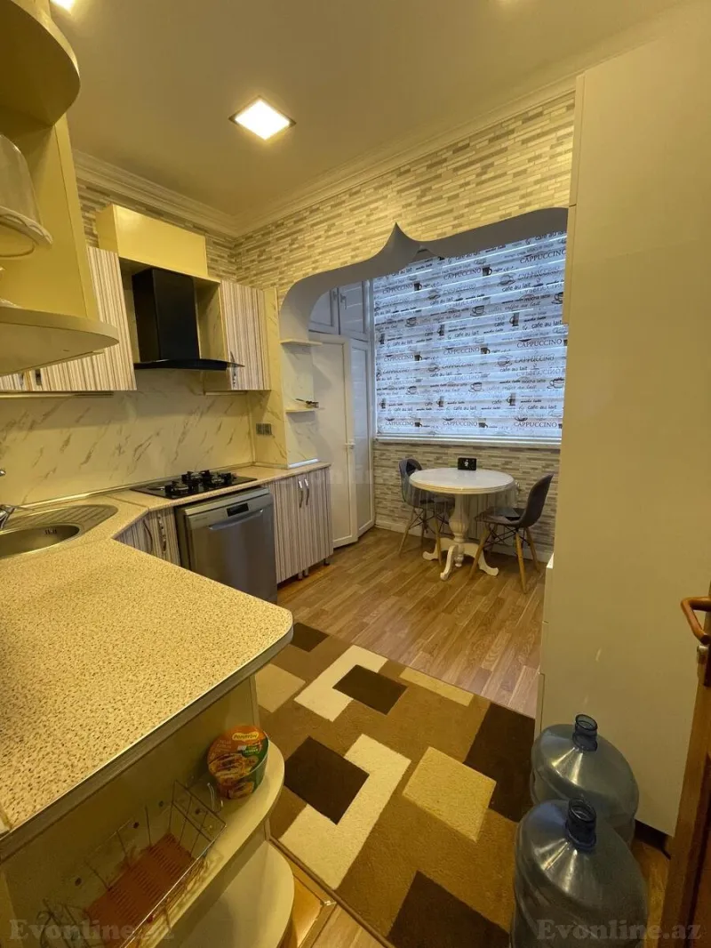 Kirayə verilir 4 otaqlı Mənzil Köhnə tikili 110 m² Xalqlar Dostluğu m. - şəkil 6