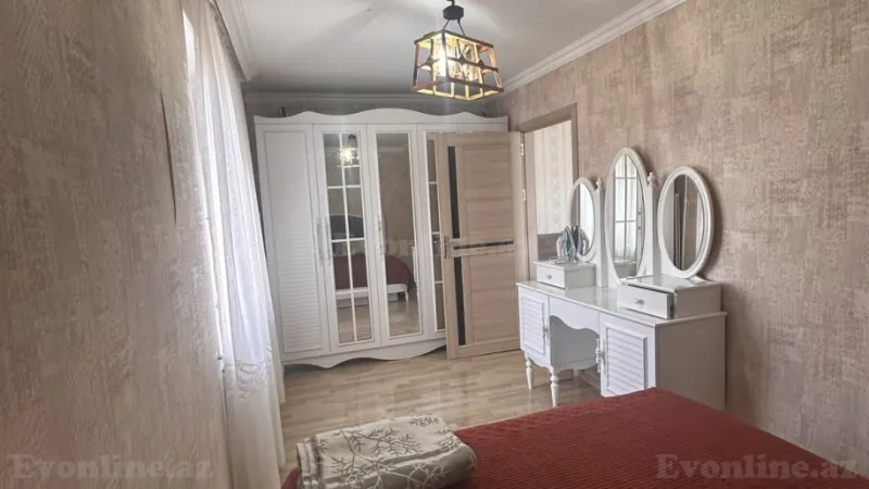 Kirayə verilir 2 otaqlı Mənzil Yeni tikili 55 m² 8-ci mikrorayon