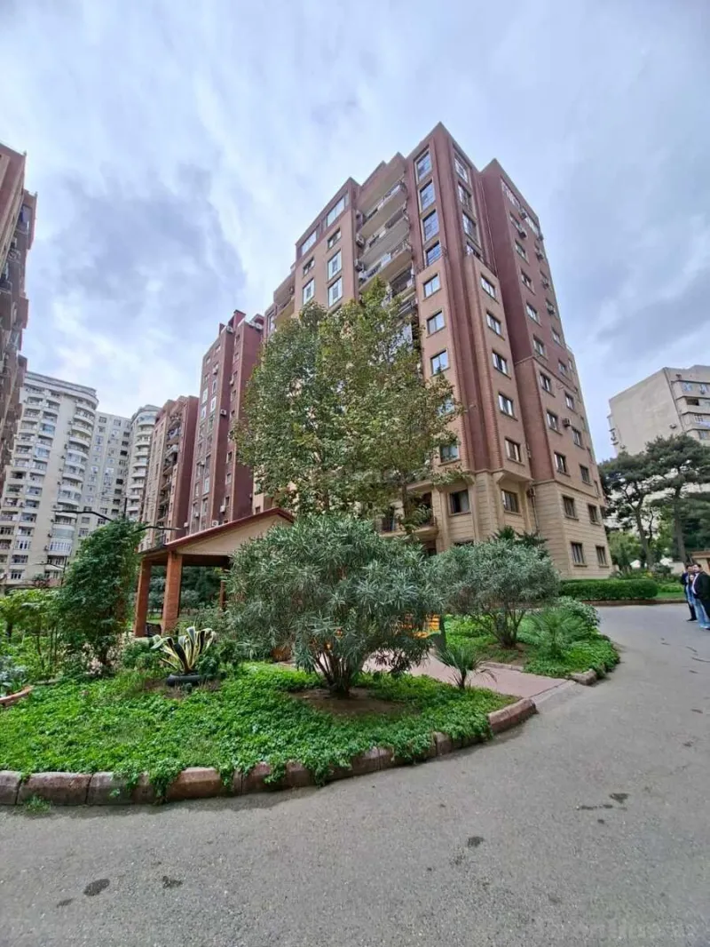 Satılır 4 otaqlı Mənzil Yeni tikili 185 m² Nəriman Nərimanov m.