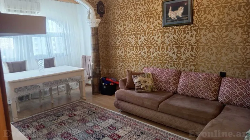 Satılır 3 otaqlı Mənzil Köhnə tikili 80 m² Memar Əcəmi m.
