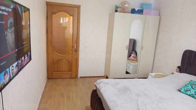 Satılır 3 otaqlı Mənzil Köhnə tikili 80 m² Memar Əcəmi m. - şəkil 3