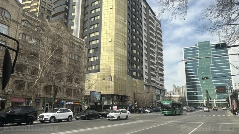 8 otaqlı Mənzil 330 m² Yasamal Satılır