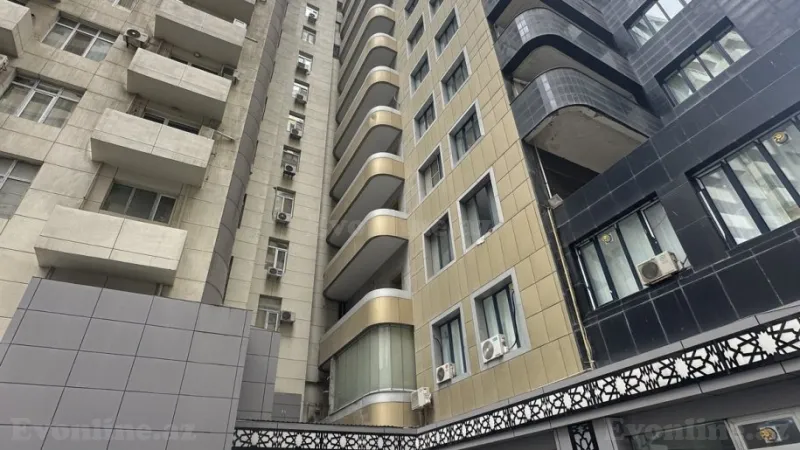 Satılır 8 otaqlı Mənzil Yeni tikili 330 m² Yasamal - şəkil 2