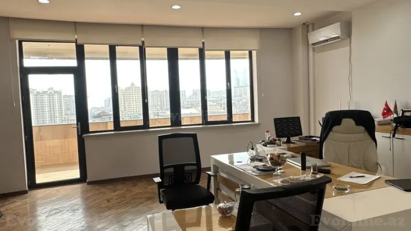 Satılır 8 otaqlı Mənzil Yeni tikili 330 m² Yasamal - şəkil 3