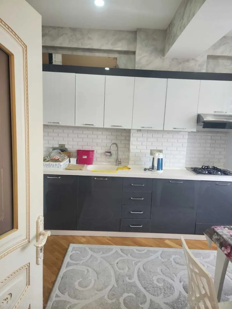 Kirayə verilir 2 otaqlı Mənzil Yeni tikili 70 m² Neftçilər m. - şəkil 8