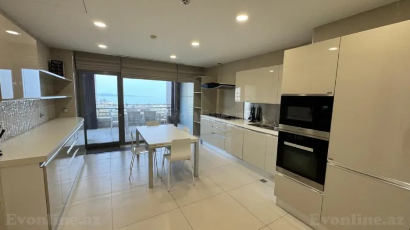 Kirayə verilir 4 otaqlı Mənzil Yeni tikili 365 m² İçərişəhər m. - şəkil 6