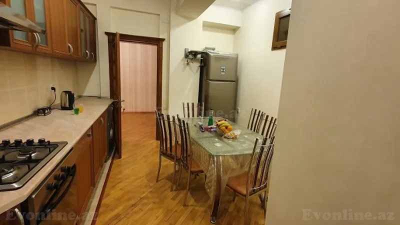 Kirayə verilir 2 otaqlı Mənzil Yeni tikili 100 m² Nərimanov r.