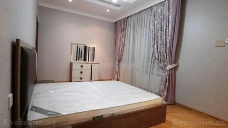 Kirayə verilir 2 otaqlı Mənzil Yeni tikili 90 m² Neftçilər m. - şəkil 3