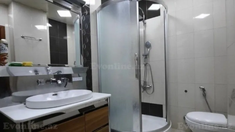 Kirayə verilir 2 otaqlı Mənzil Yeni tikili 90 m² Neftçilər m. - şəkil 7