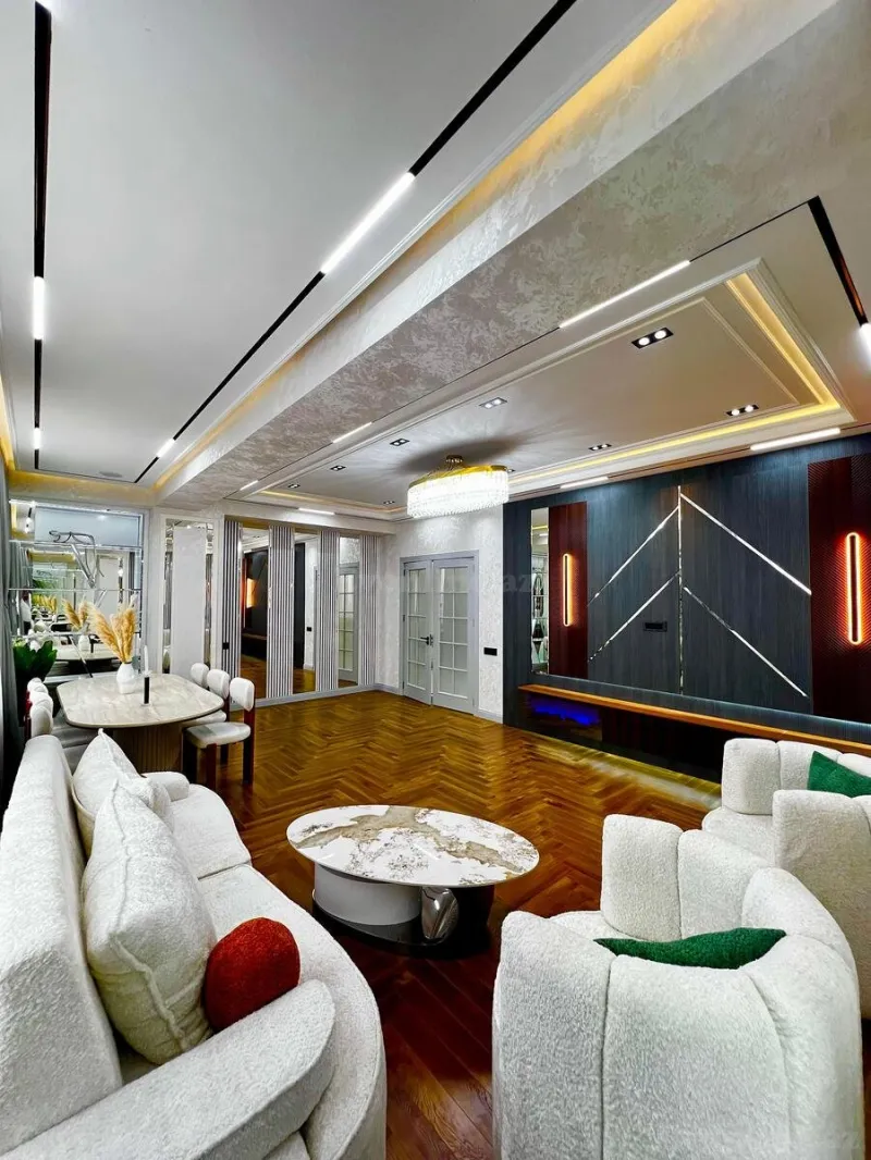 Satılır 4 otaqlı Mənzil Yeni tikili 185 m² Qara Qarayev m. - şəkil 2