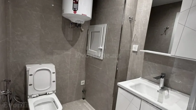 Satılır 3 otaqlı Mənzil Köhnə tikili 60 m² Sabunçu r. - şəkil 18