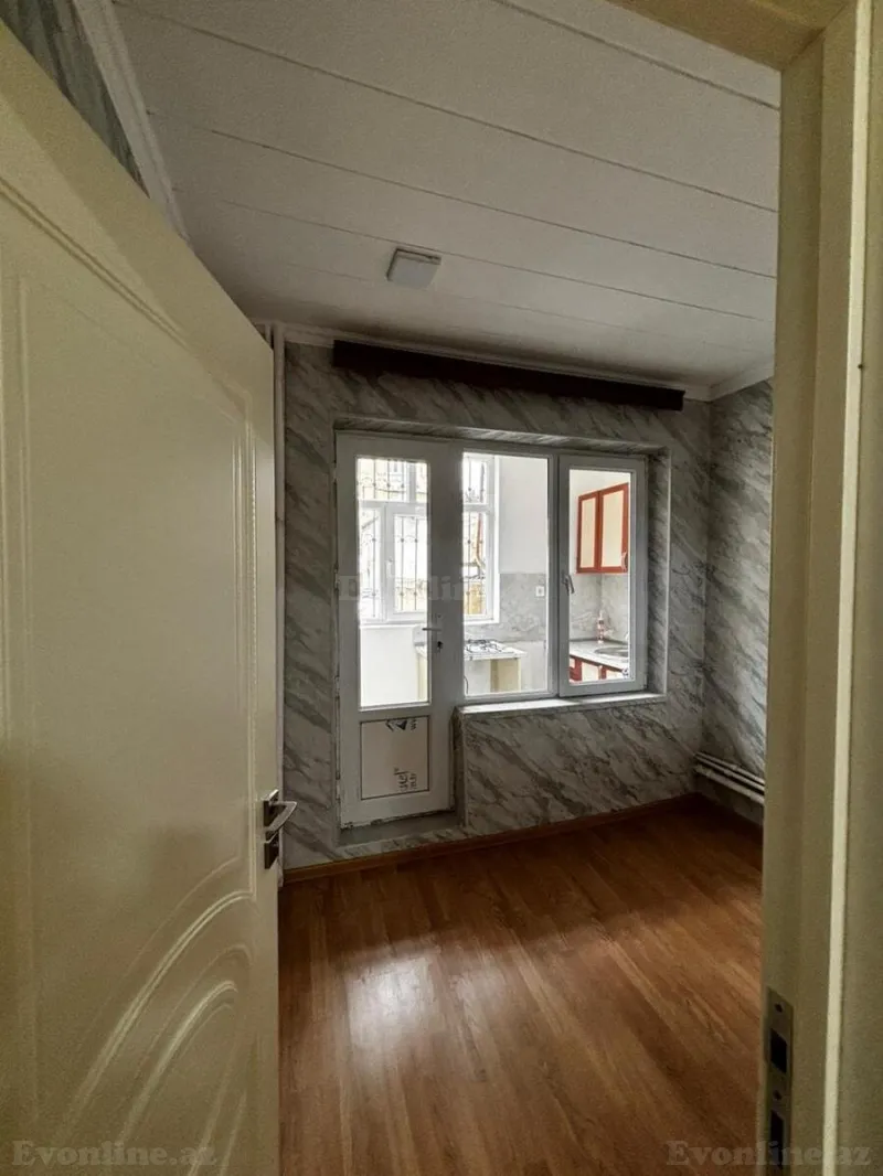 Kirayə verilir 2 otaqlı Mənzil Köhnə tikili 43 m² Qaraçuxur - şəkil 2
