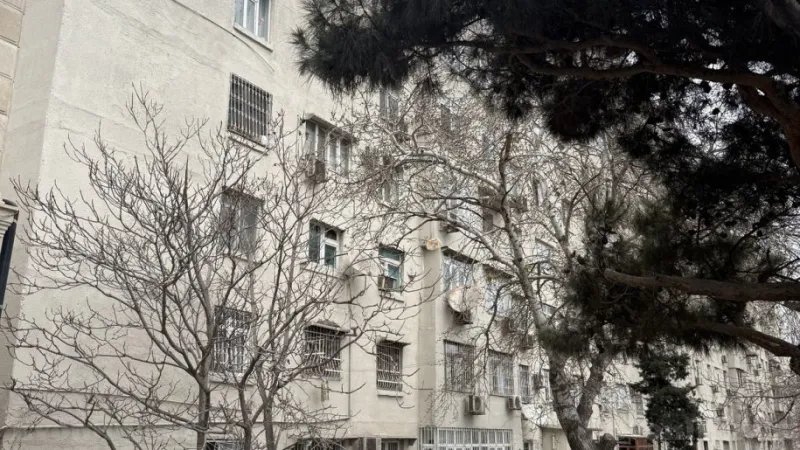 Satılır 2 otaqlı Mənzil Köhnə tikili 53 m² 8 Noyabr m. - şəkil 2