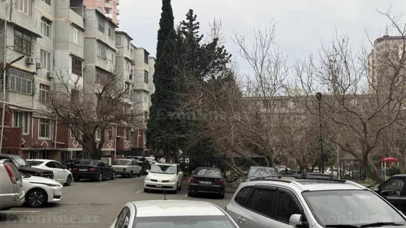 Satılır 2 otaqlı Mənzil Köhnə tikili 53 m² 8 Noyabr m. - şəkil 3