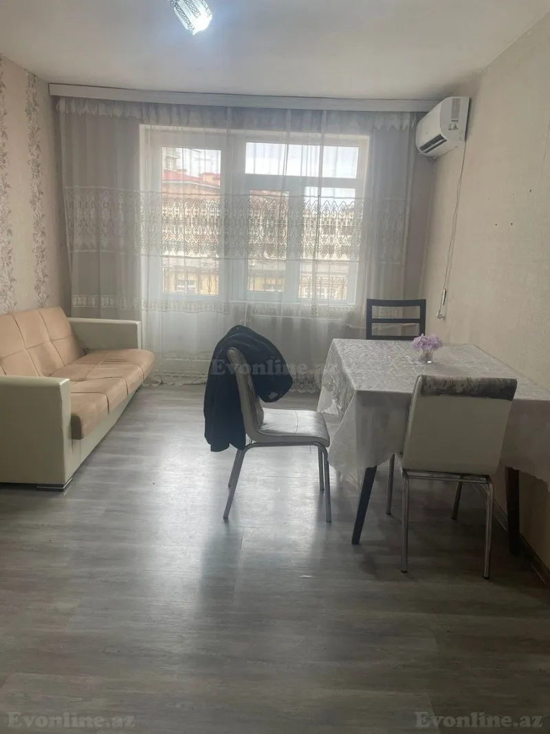 Kirayə verilir 2 otaqlı Mənzil Köhnə tikili 55 m² Nizami m.