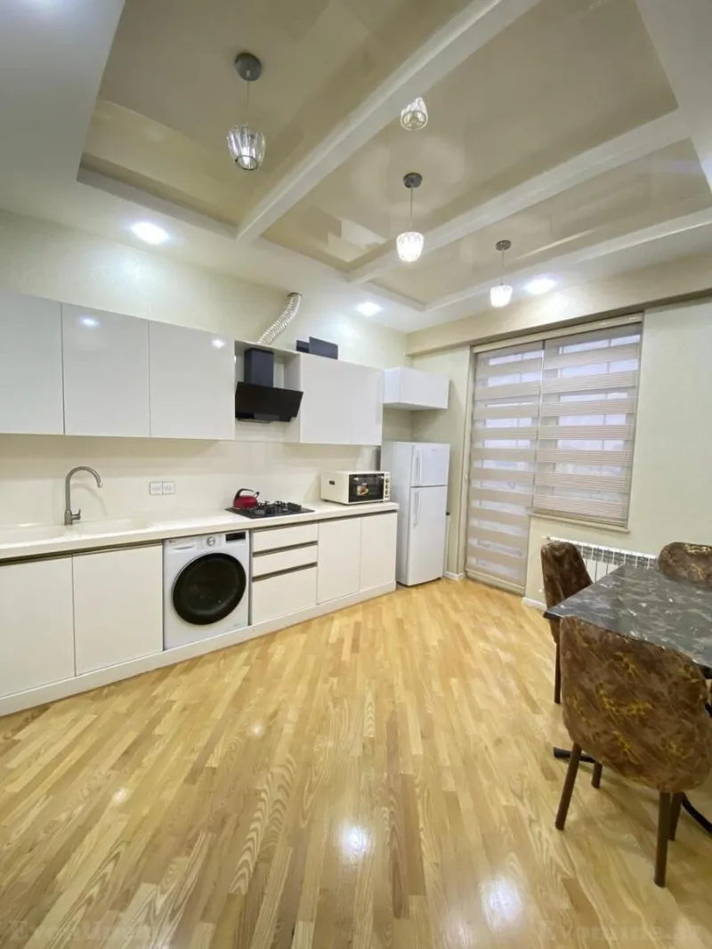 Satılır 3 otaqlı Mənzil Yeni tikili 155 m² 8-ci kilometr