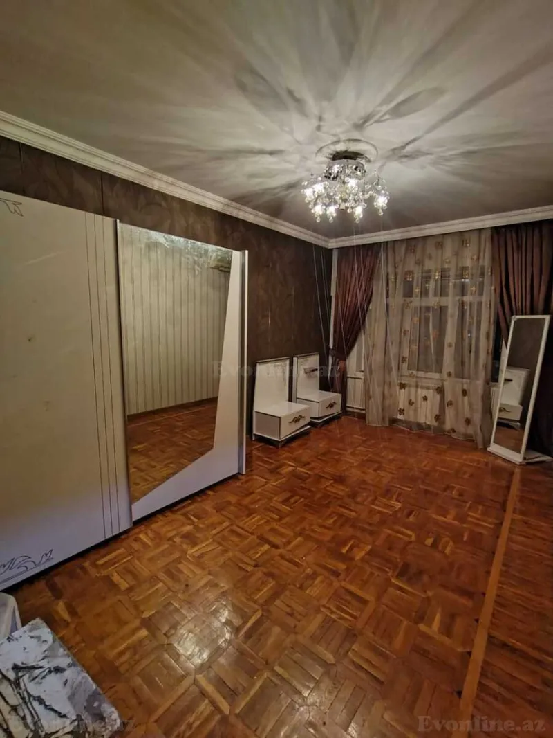 Satılır 4 otaqlı Mənzil Köhnə tikili 110 m² 9-cu mikrorayon - şəkil 4