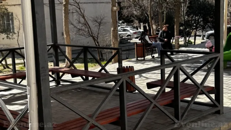 Satılır 2 otaqlı Mənzil Köhnə tikili 55 m² Massiv V - şəkil 2