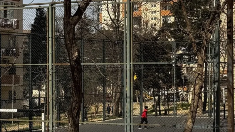 Satılır 2 otaqlı Mənzil Köhnə tikili 55 m² Massiv V - şəkil 8