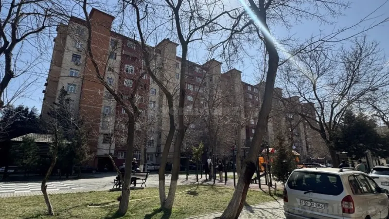 Satılır 2 otaqlı Mənzil Köhnə tikili 60 m² Xalqlar Dostluğu m. - şəkil 9