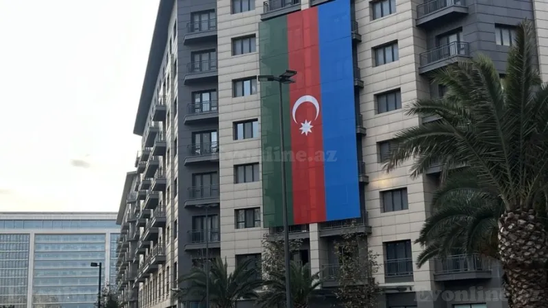 Satılır 4 otaqlı Mənzil Yeni tikili 148 m² Xətai r. - şəkil 2