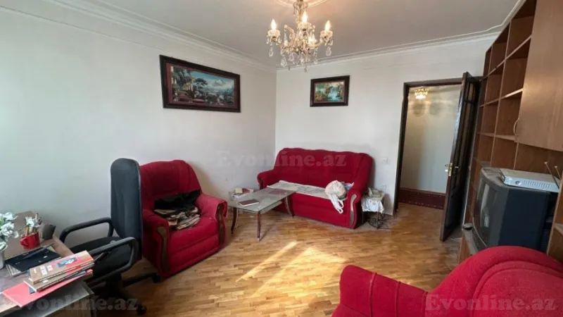 Satılır 3 otaqlı Mənzil Köhnə tikili 95 m² Elmlər Akademiyası m. - şəkil 2