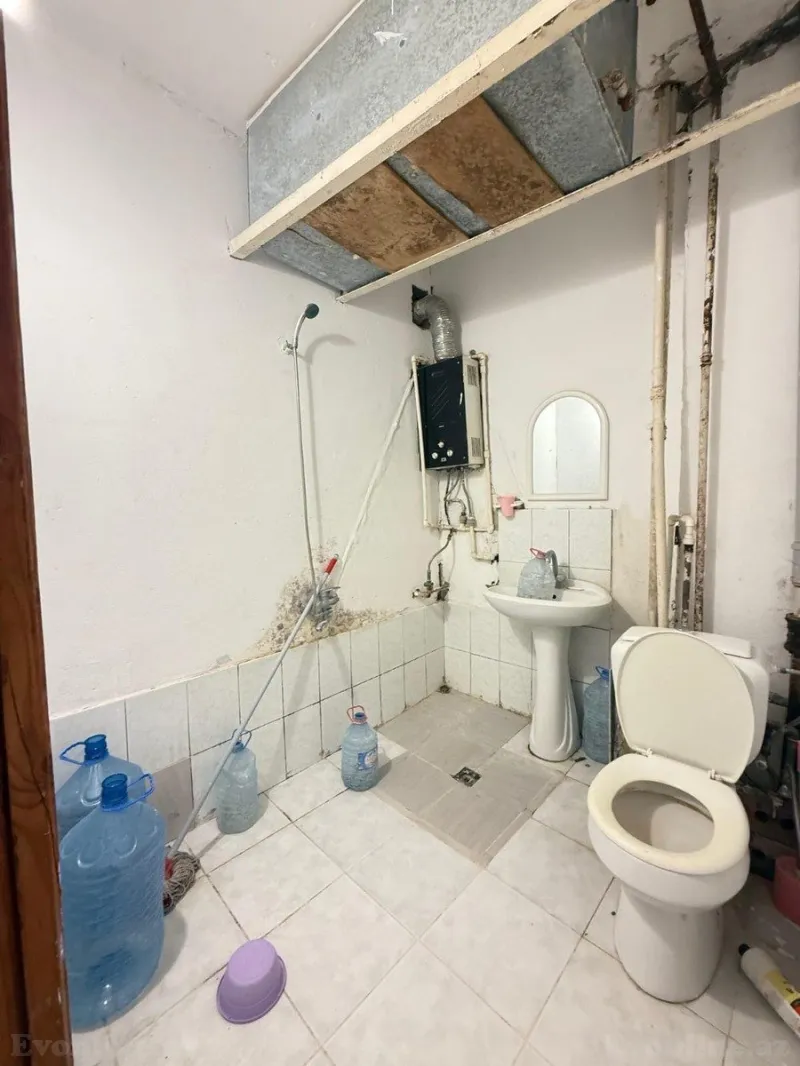 Satılır 2 otaqlı Mənzil Köhnə tikili 48 m² Yeni Yasamal - şəkil 13