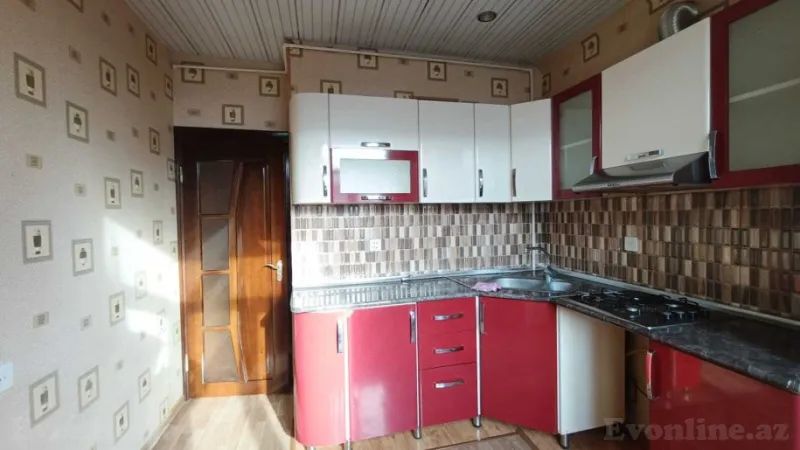Kirayə verilir 2 otaqlı Mənzil Köhnə tikili 75 m² Yeni Yasamal - şəkil 3