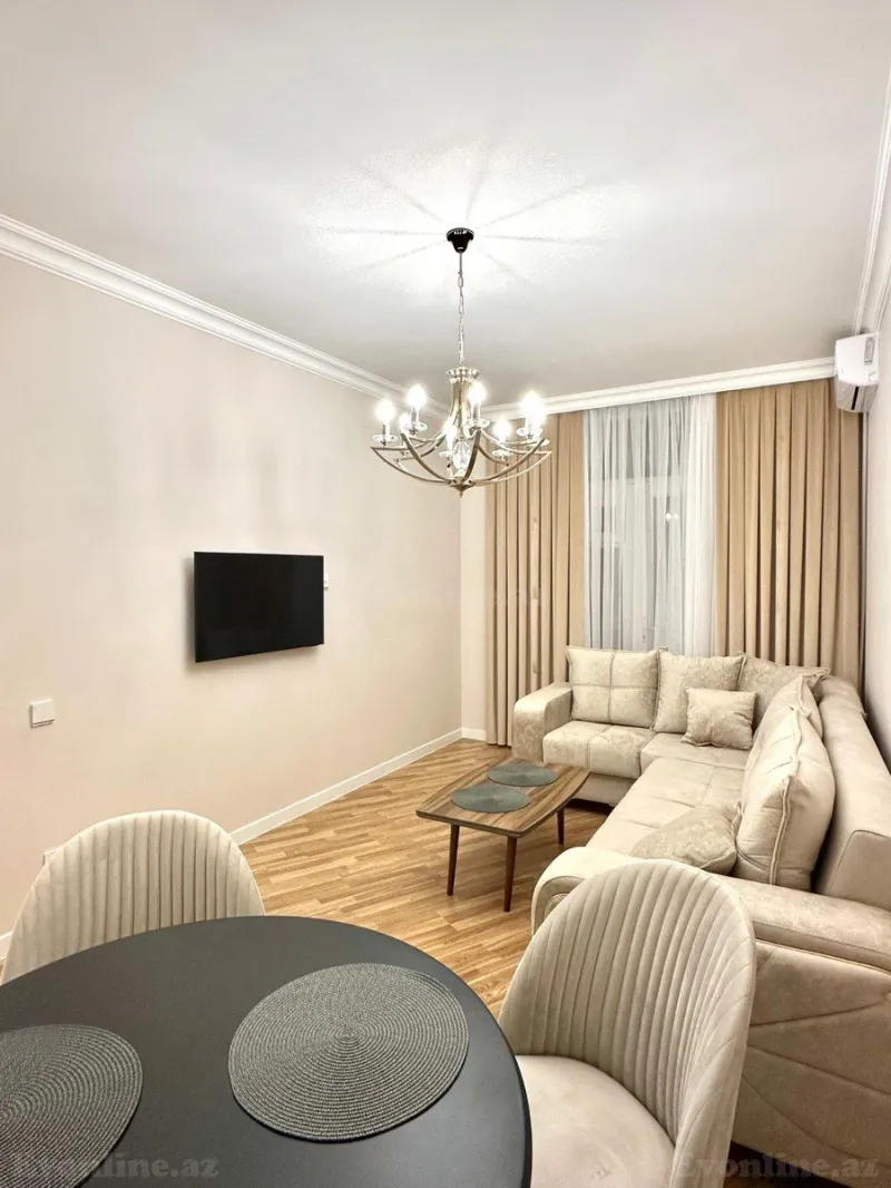 Kirayə verilir 3 otaqlı Mənzil Yeni tikili 120 m² 28 May m.