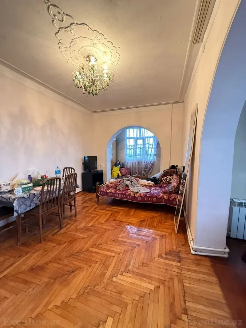 Satılır 1 otaqlı Mənzil Köhnə tikili 50 m² Yasamal - şəkil 4