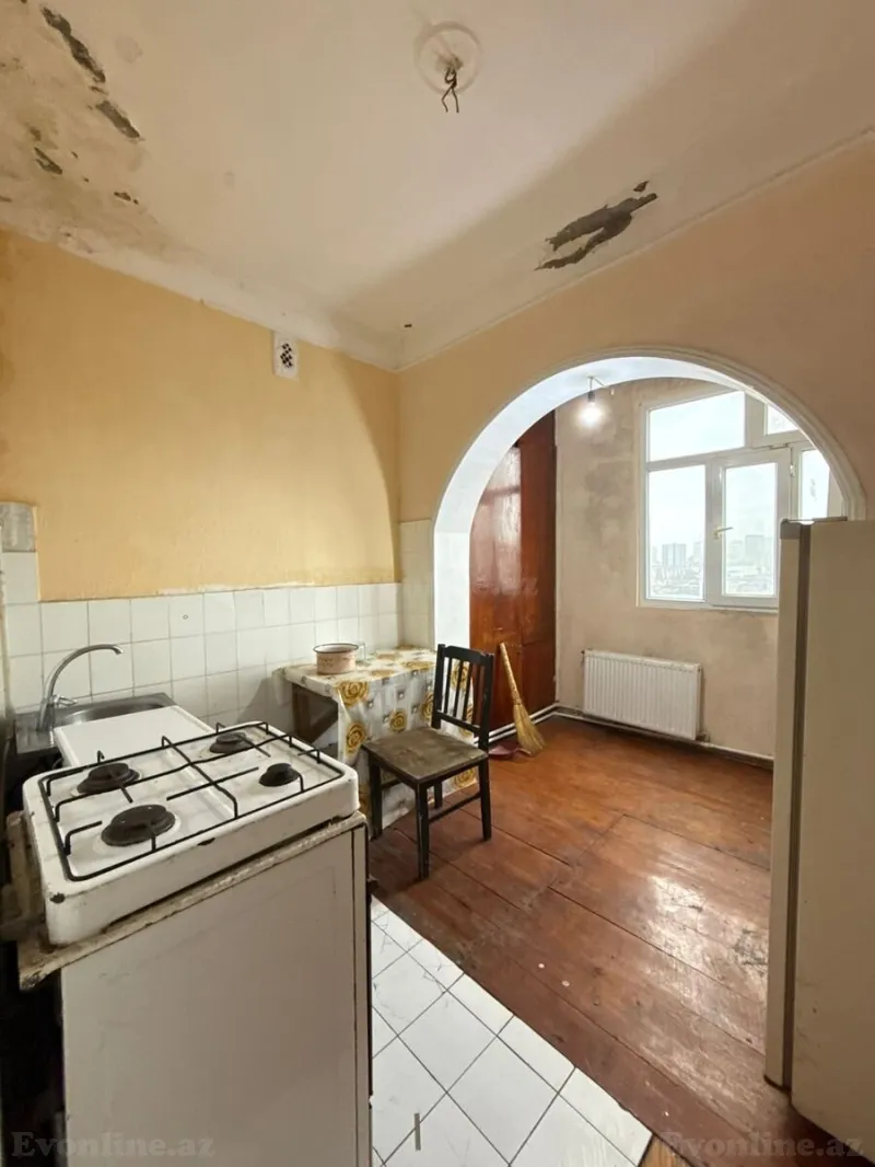 Satılır 1 otaqlı Mənzil Köhnə tikili 50 m² Yasamal - şəkil 9