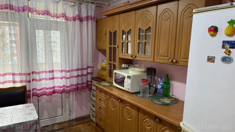 Satılır 3 otaqlı Mənzil Köhnə tikili 66 m² Nəsimi m. - şəkil 8