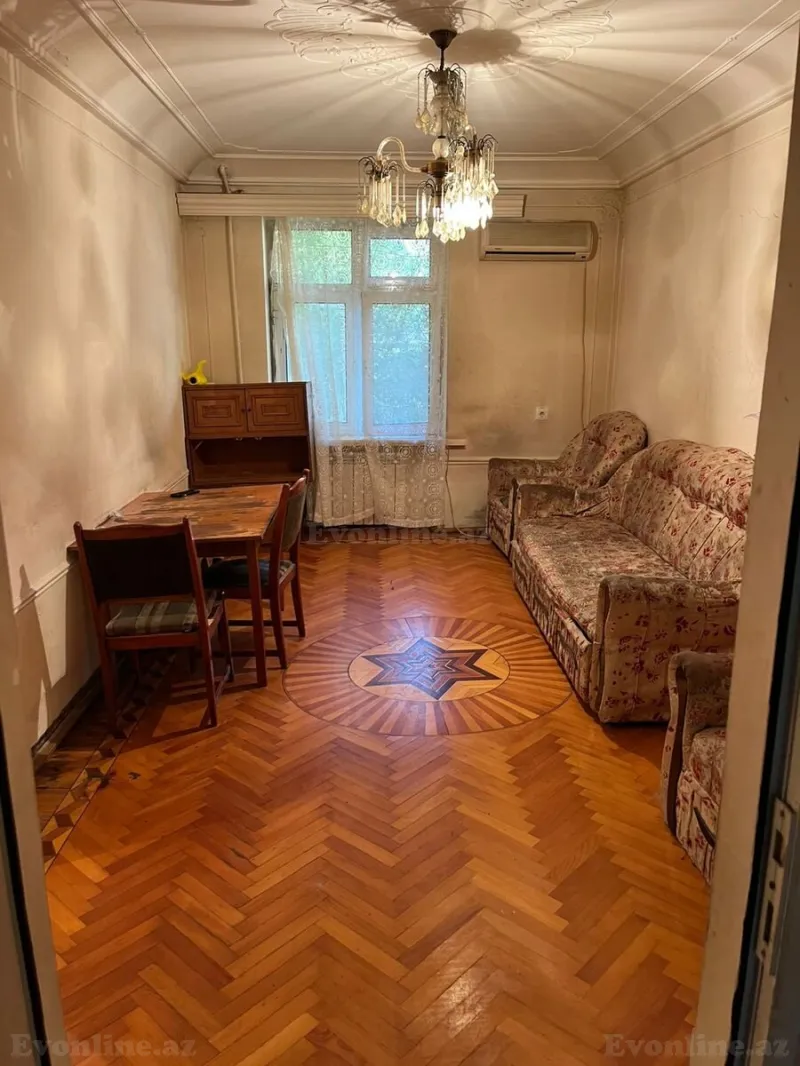 Kirayə verilir 2 otaqlı Mənzil Köhnə tikili 60 m² Neftçilər m.