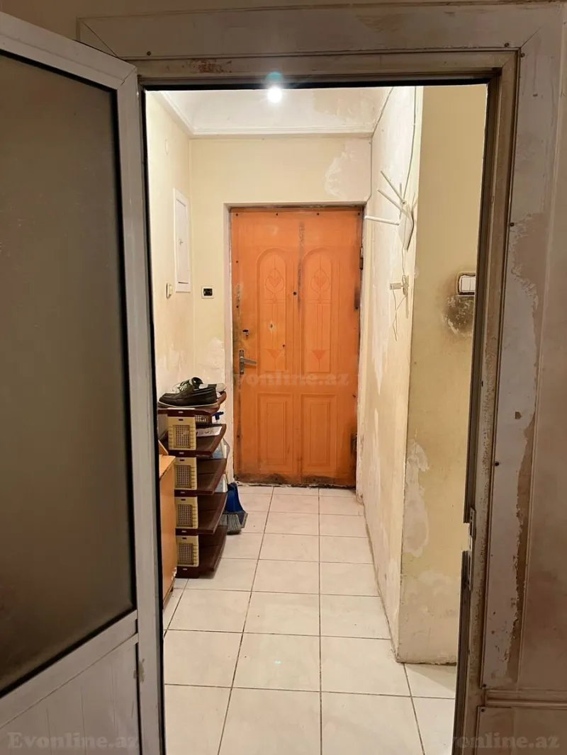 Kirayə verilir 2 otaqlı Mənzil Köhnə tikili 60 m² Neftçilər m. - şəkil 3