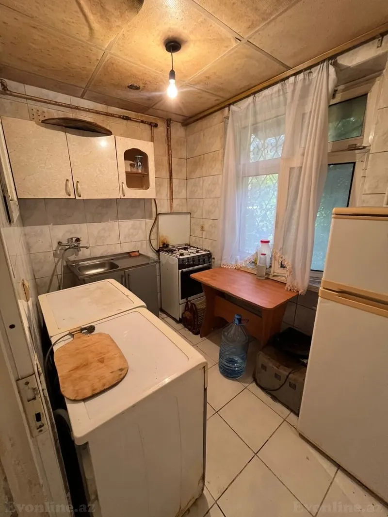 Kirayə verilir 2 otaqlı Mənzil Köhnə tikili 60 m² Neftçilər m. - şəkil 5