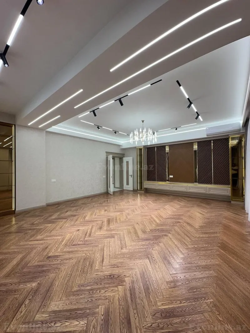 Satılır 4 otaqlı Mənzil Yeni tikili 200 m² 28 May m. - şəkil 3