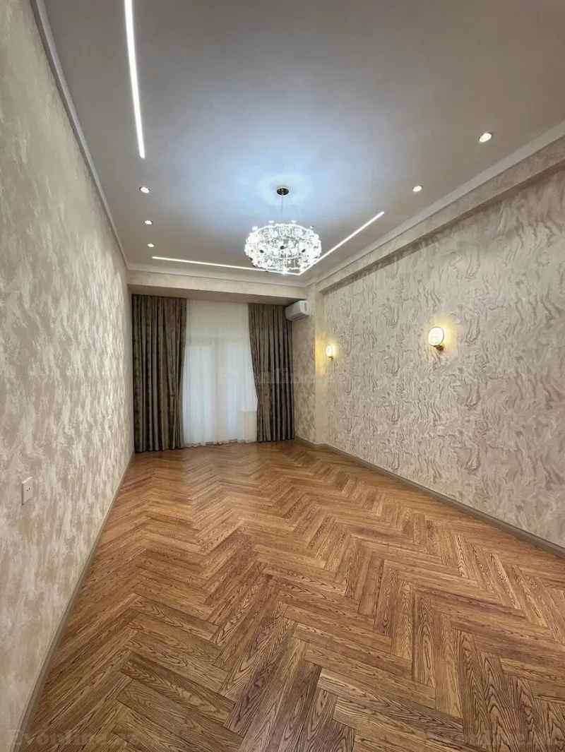 Satılır 4 otaqlı Mənzil Yeni tikili 200 m² 28 May m. - şəkil 8