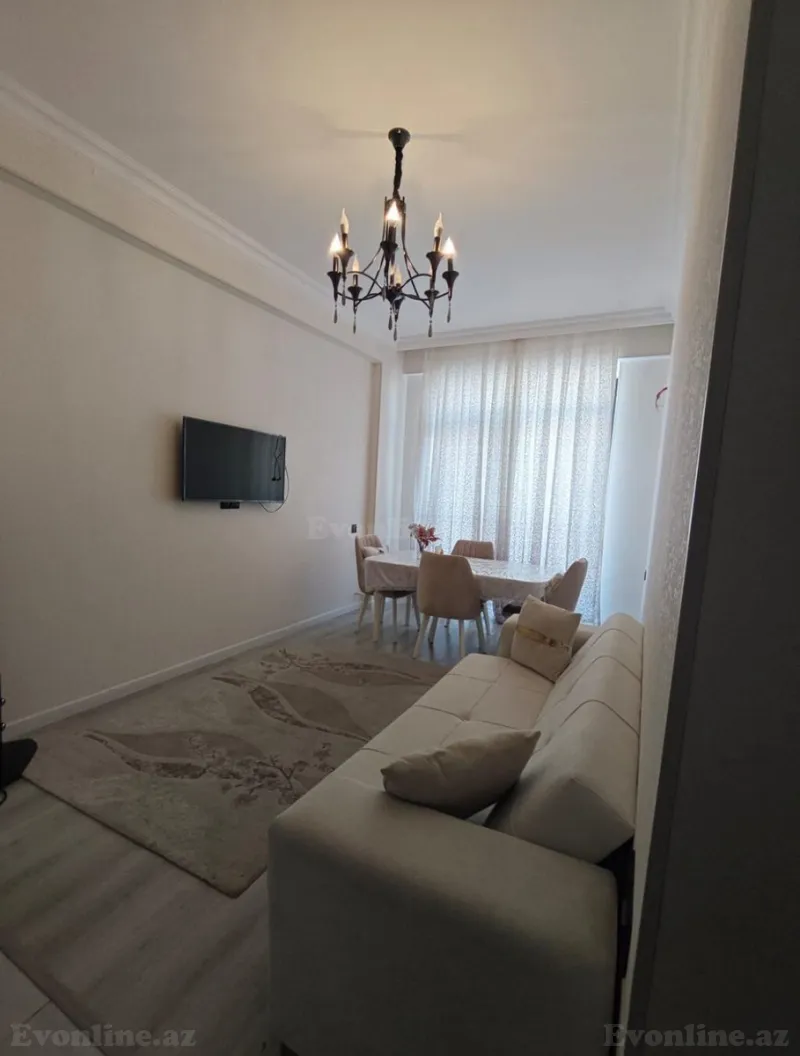 Bakı, Nərimanov r., Koroğlu m.da 2 otaqlı mənzil kirayə verilir