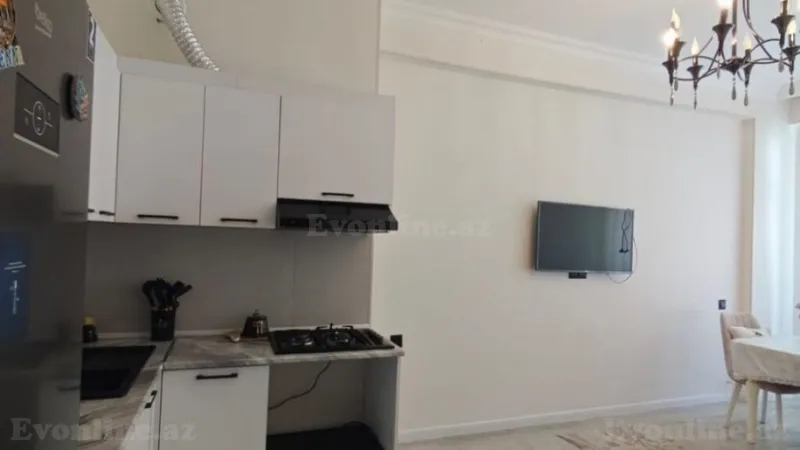 Kirayə verilir 2 otaqlı Mənzil Yeni tikili 50 m² Koroğlu m. - şəkil 3
