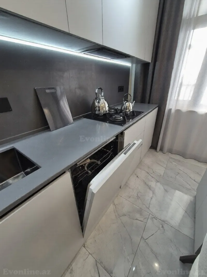 Kirayə verilir 3 otaqlı Mənzil Yeni tikili 90 m² 28 May m. - şəkil 4