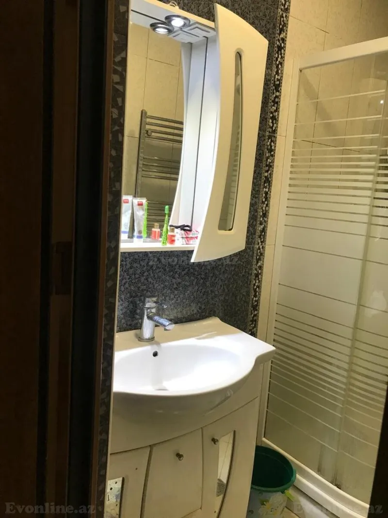 Kirayə verilir 5 otaqlı Mənzil Köhnə tikili 110 m² Nəriman Nərimanov m. - şəkil 12