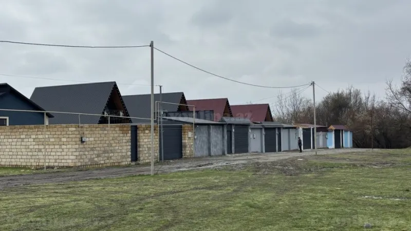 Torpaq Qəbələ Satılır