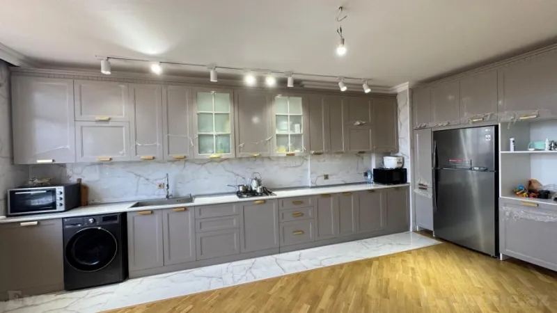 Satılır 4 otaqlı Mənzil Yeni tikili 210 m² Nəriman Nərimanov m. - şəkil 13