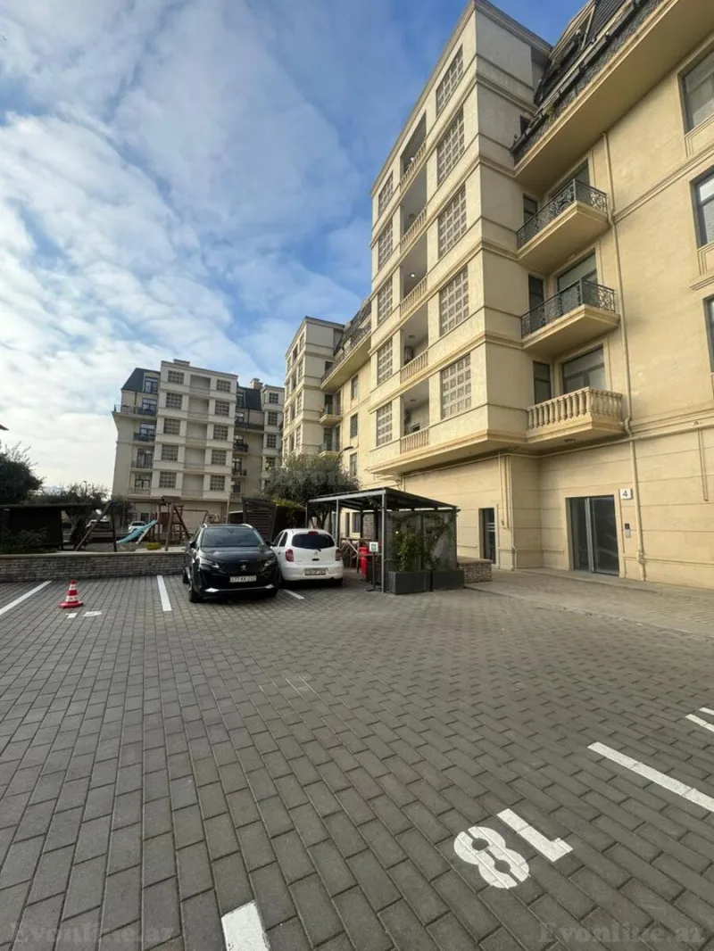 Satılır 3 otaqlı Mənzil Yeni tikili 132 m² Xətai r. - şəkil 4